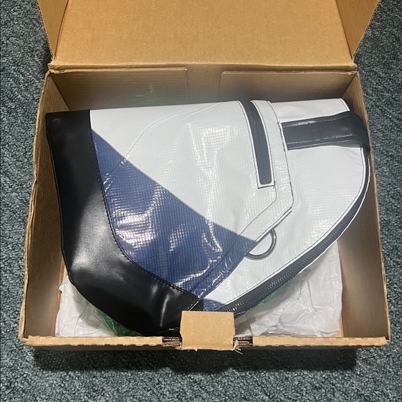 RAREFORM Maya CrossBody GYM TOTE DUFFLE Blue billboard recycled personal Bag - Picture 17 of 17